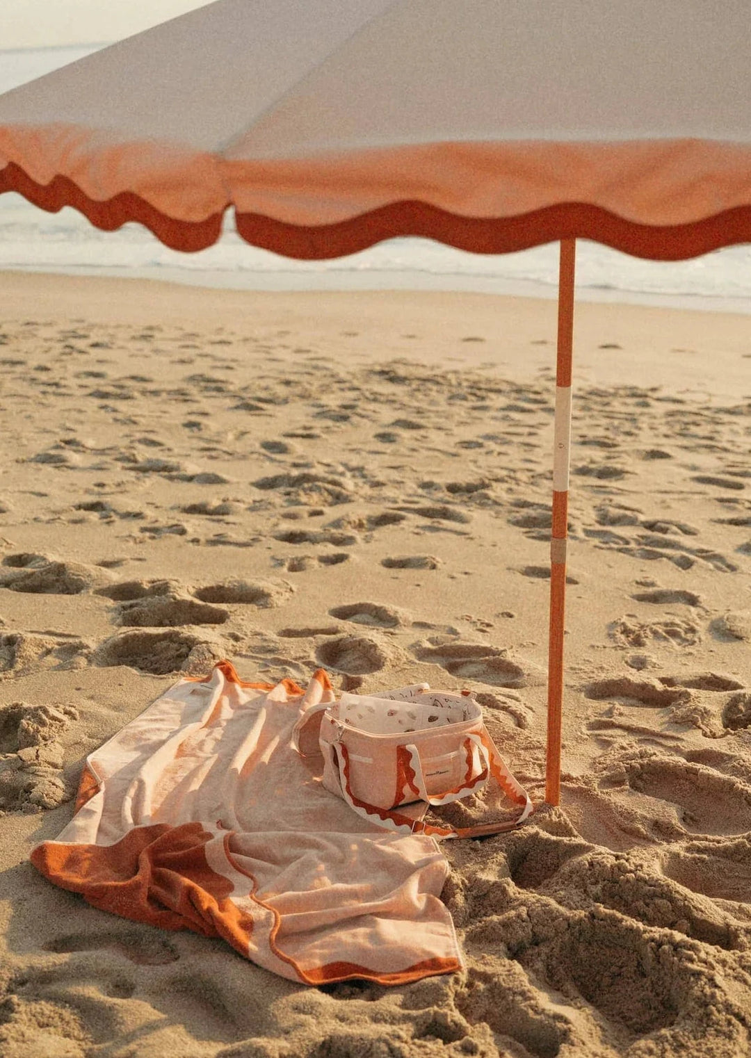 Rivie Pink Beach Towel
